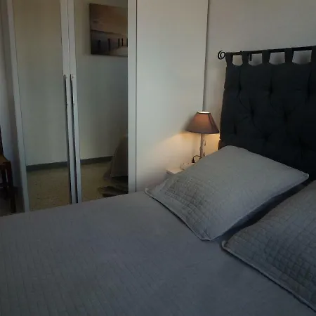 Guirao Apartment *