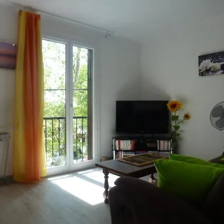 Guirao Apartment